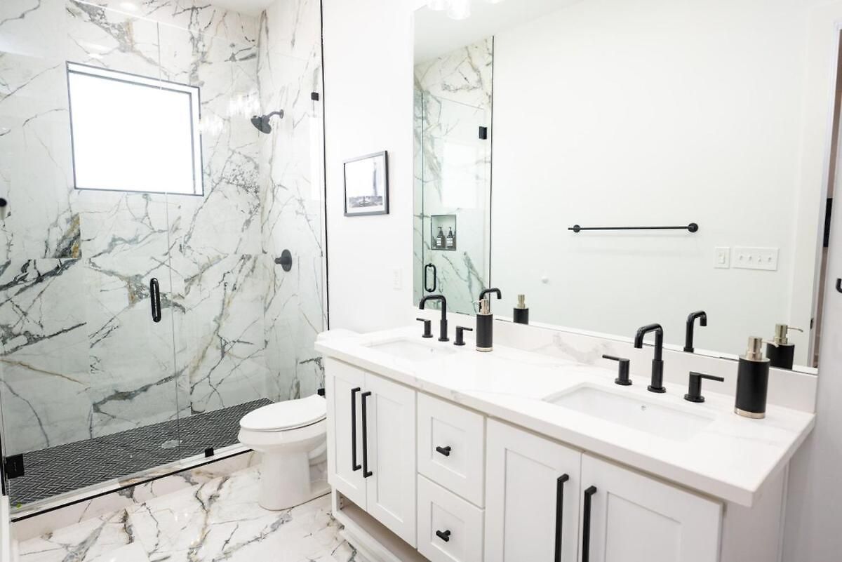 Luxe New Construction In Quiet Neighborhood Holiday home New Orleans