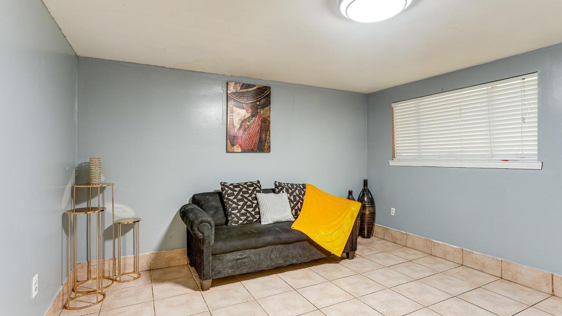 Fenced Backyard: Spacious Home! *