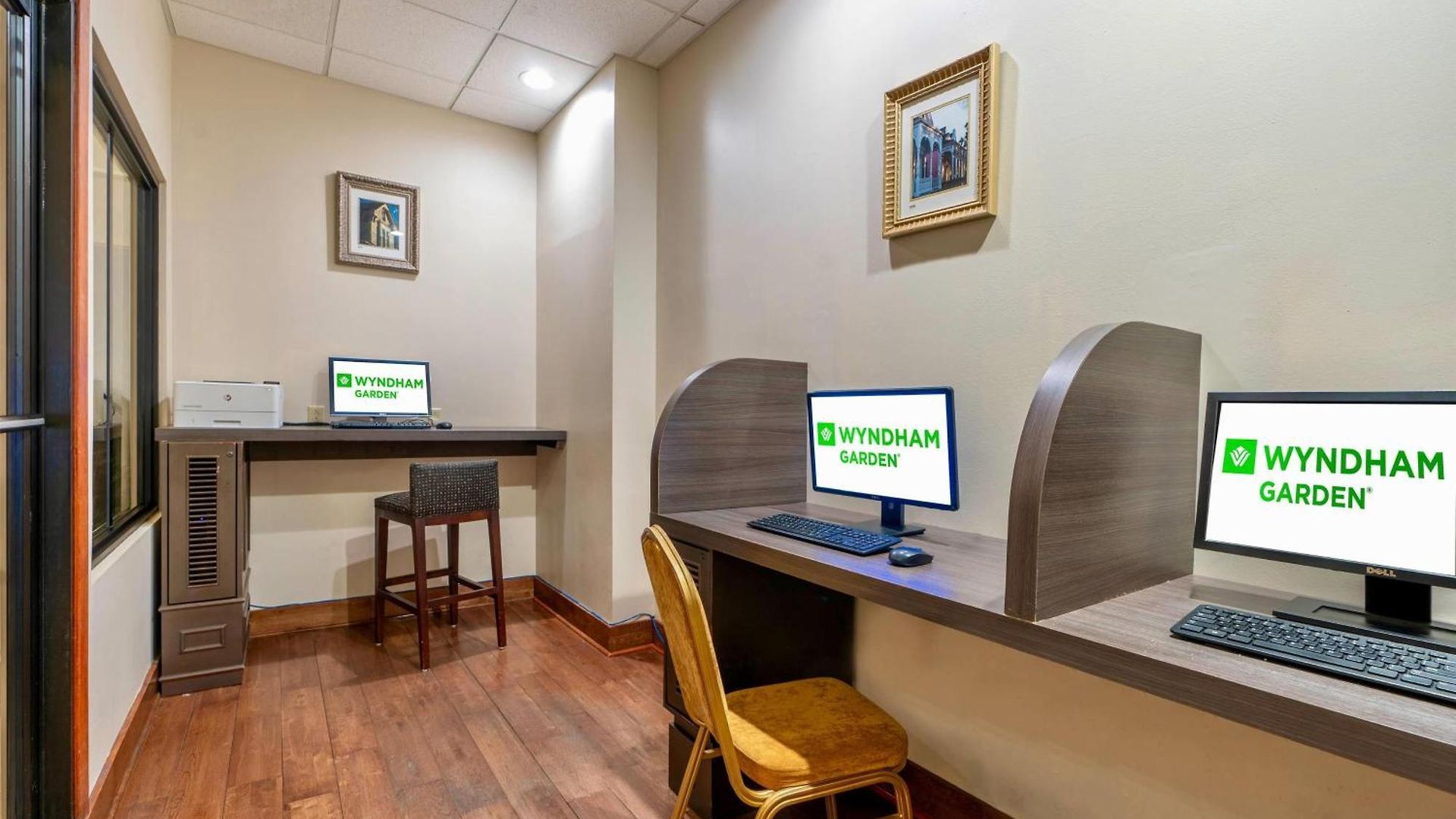 Hotel Wyndham Garden New Orleans Downtown 3*