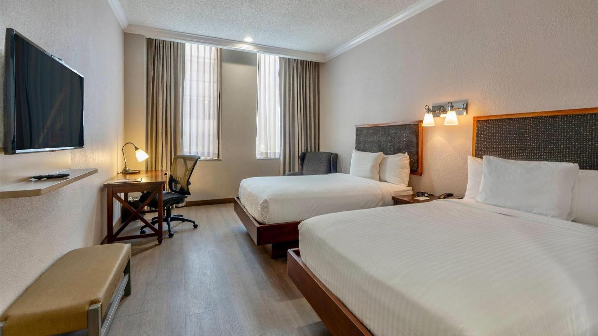 Wyndham Garden New Orleans Downtown Hotel