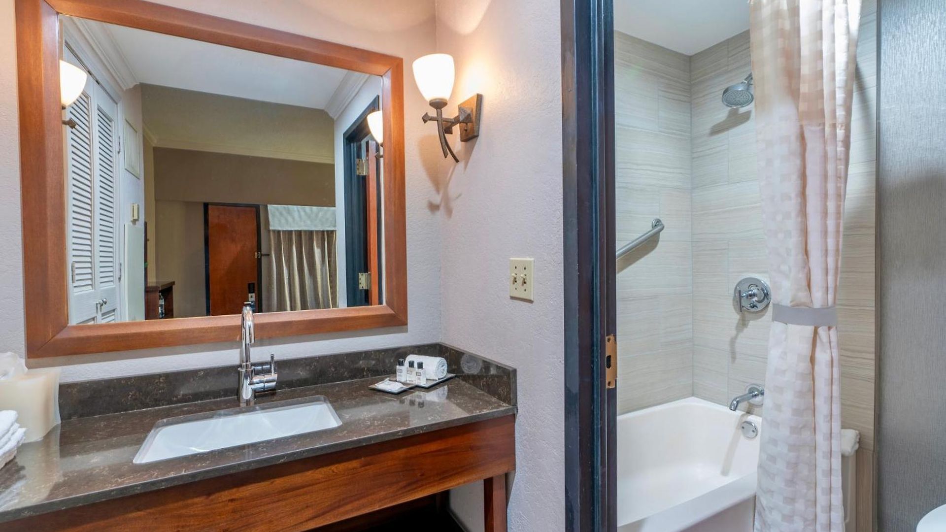 Wyndham Garden New Orleans Downtown Hotel 3*