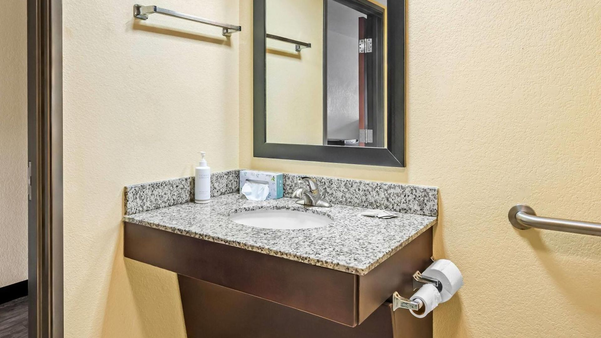 Hotel Days By Wyndham Pontchartrain New Orleans