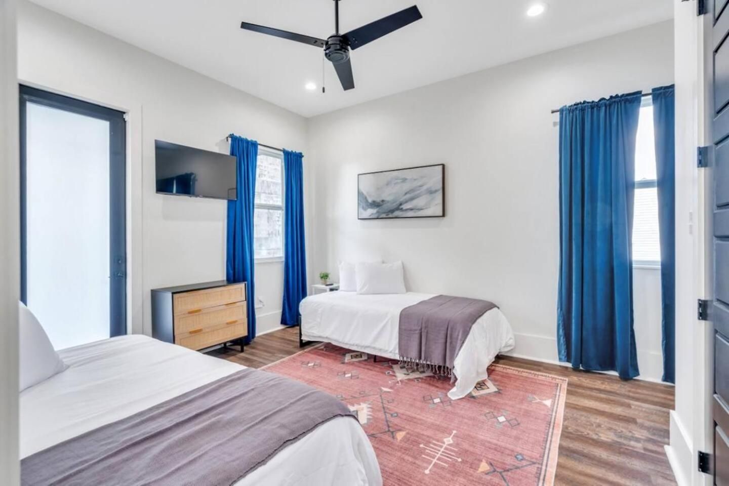 5Br Retreat W Fire Pit, Balcony & Backyard Oasis * New Orleans