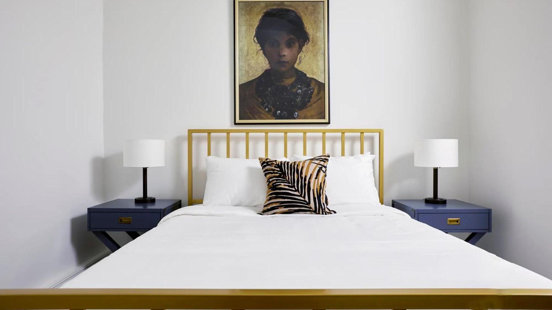 Roami At St. Charles Apartment