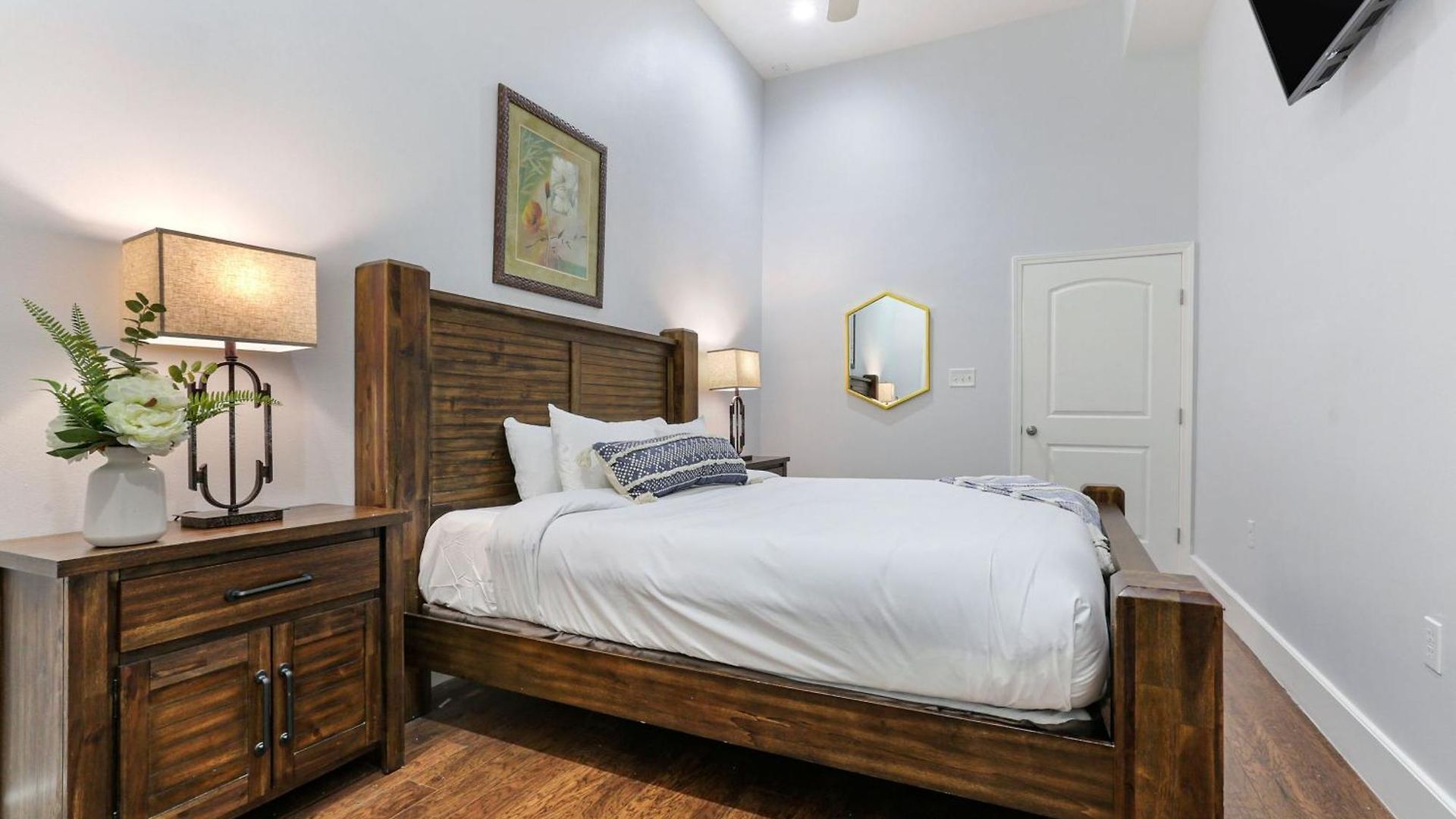 Apartment Elegant 4br In Downtown *