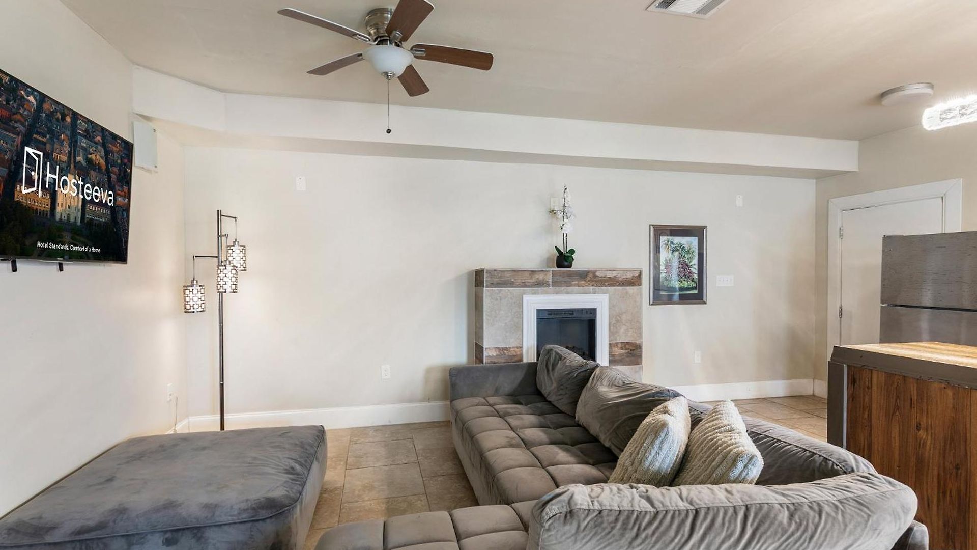 Fully-furnished 4br Near Fq Apartment