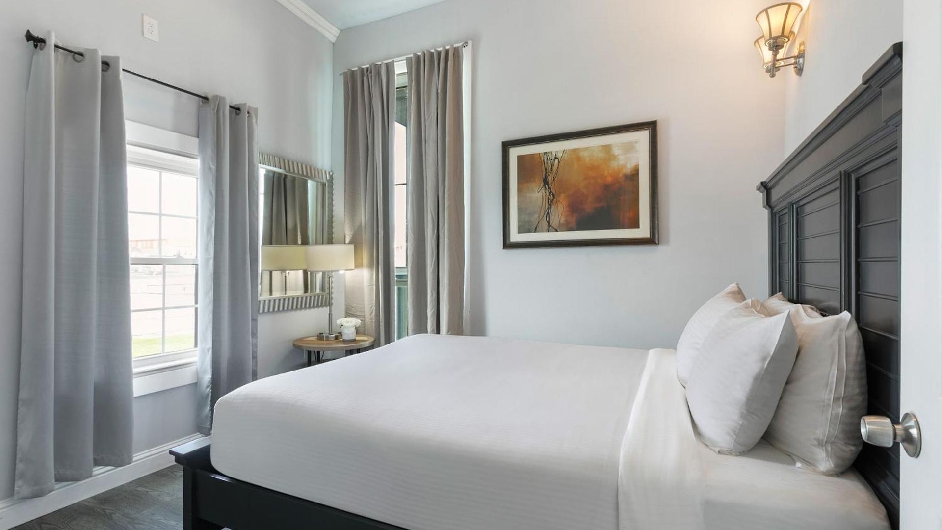 5br Penthouse With Amenities Near Fq Apartment