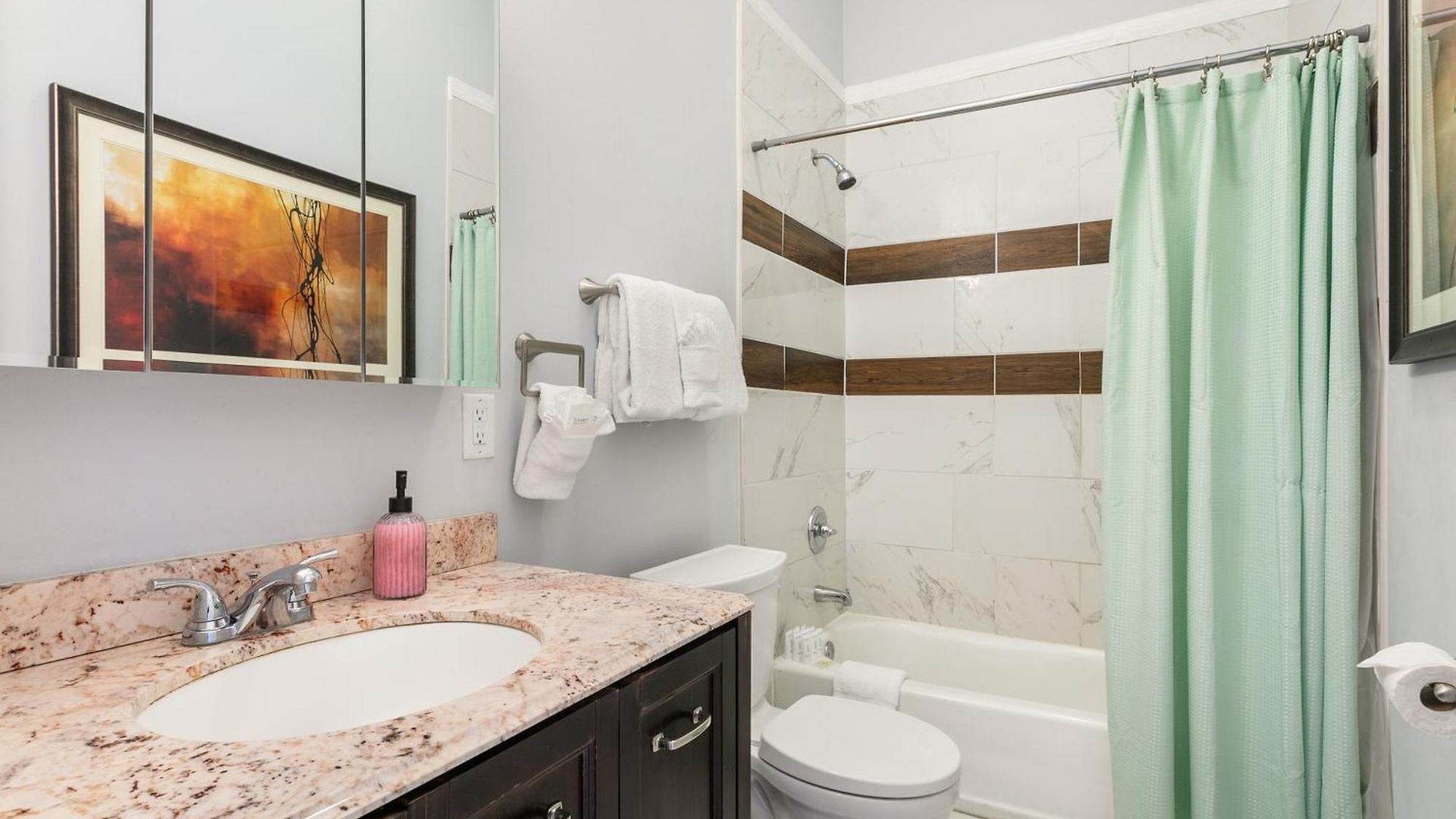 Apartment 5br Penthouse With Amenities Near Fq New Orleans
