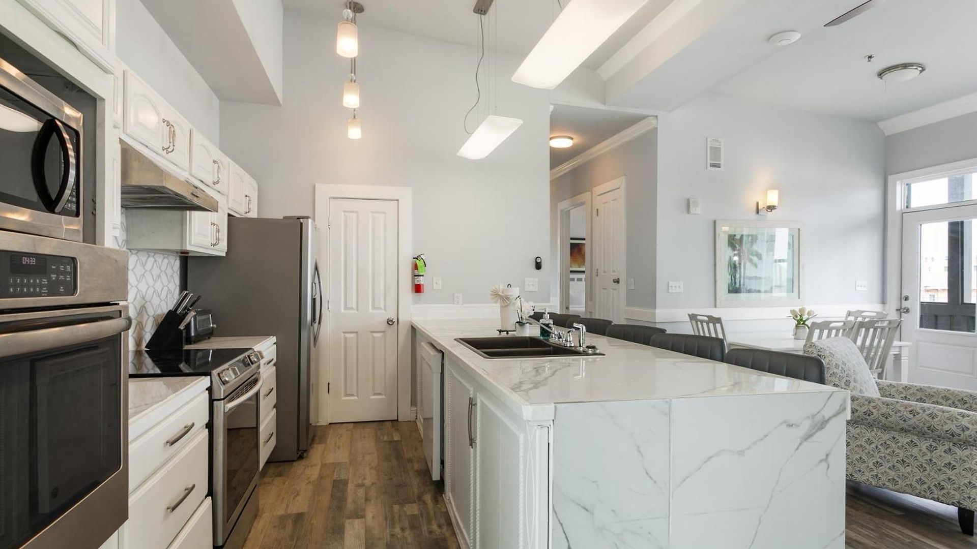 5br Penthouse With Amenities Near Fq * New Orleans