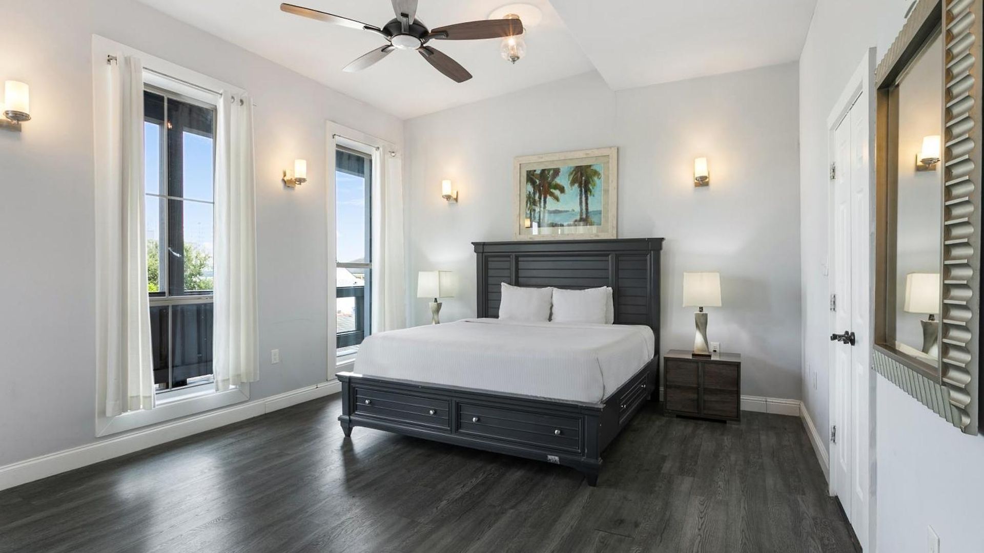 5br Penthouse With Amenities Near Fq Apartment