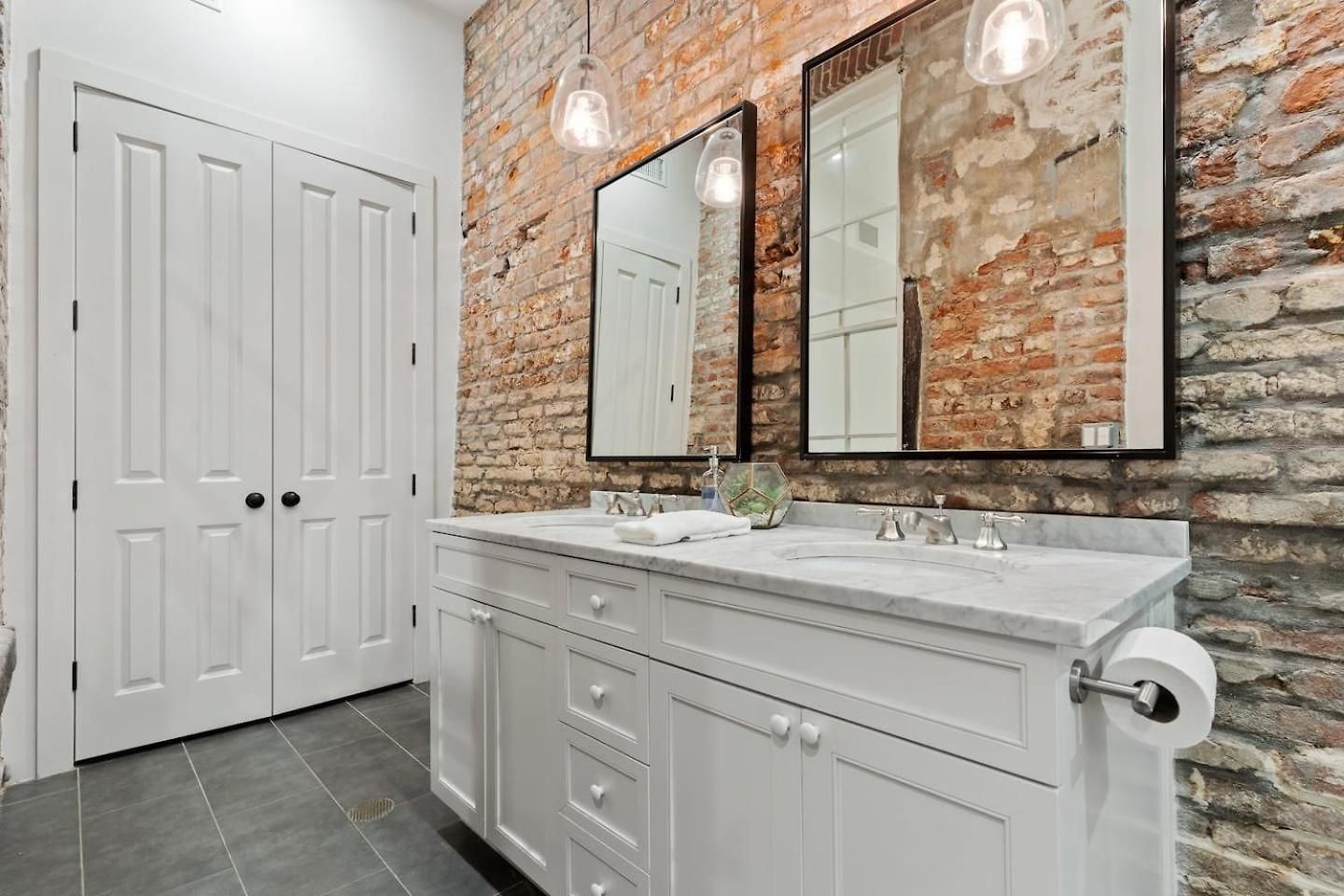 Group-friendly Nola Near Bourbon Hotel *