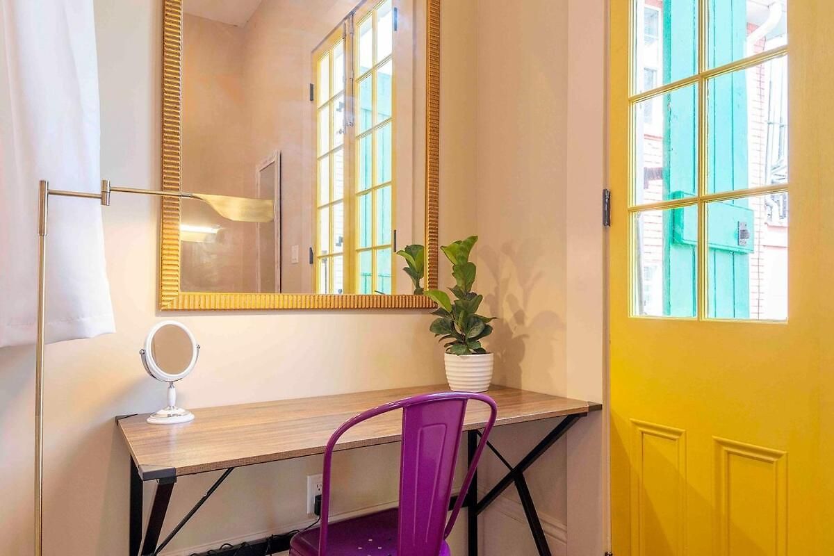 Apartment Beautiful 1bed 1bath House 4blocks French Q, Near Bourbon St And Steps To Jazz Venues