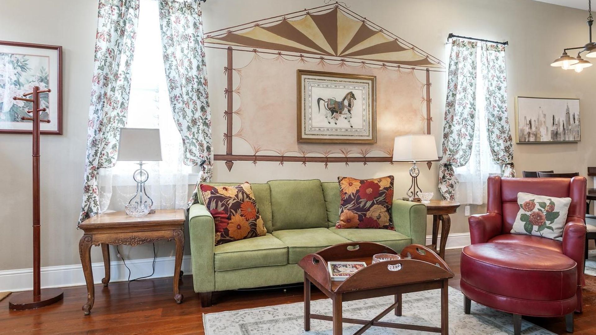 4br Luxury Uptown Retreat W Private Heated Pool
