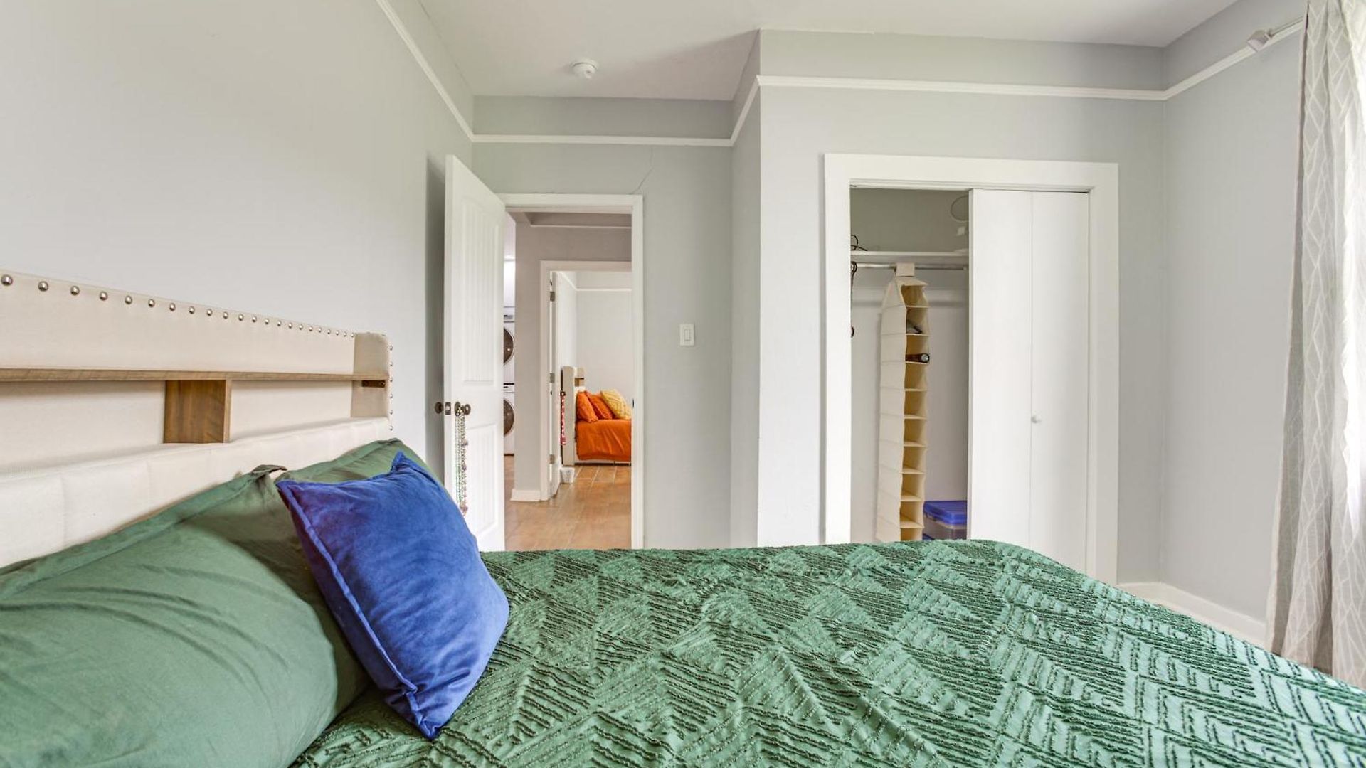 Work & Play: Colorful In Heart Of Nola! Holiday home New Orleans