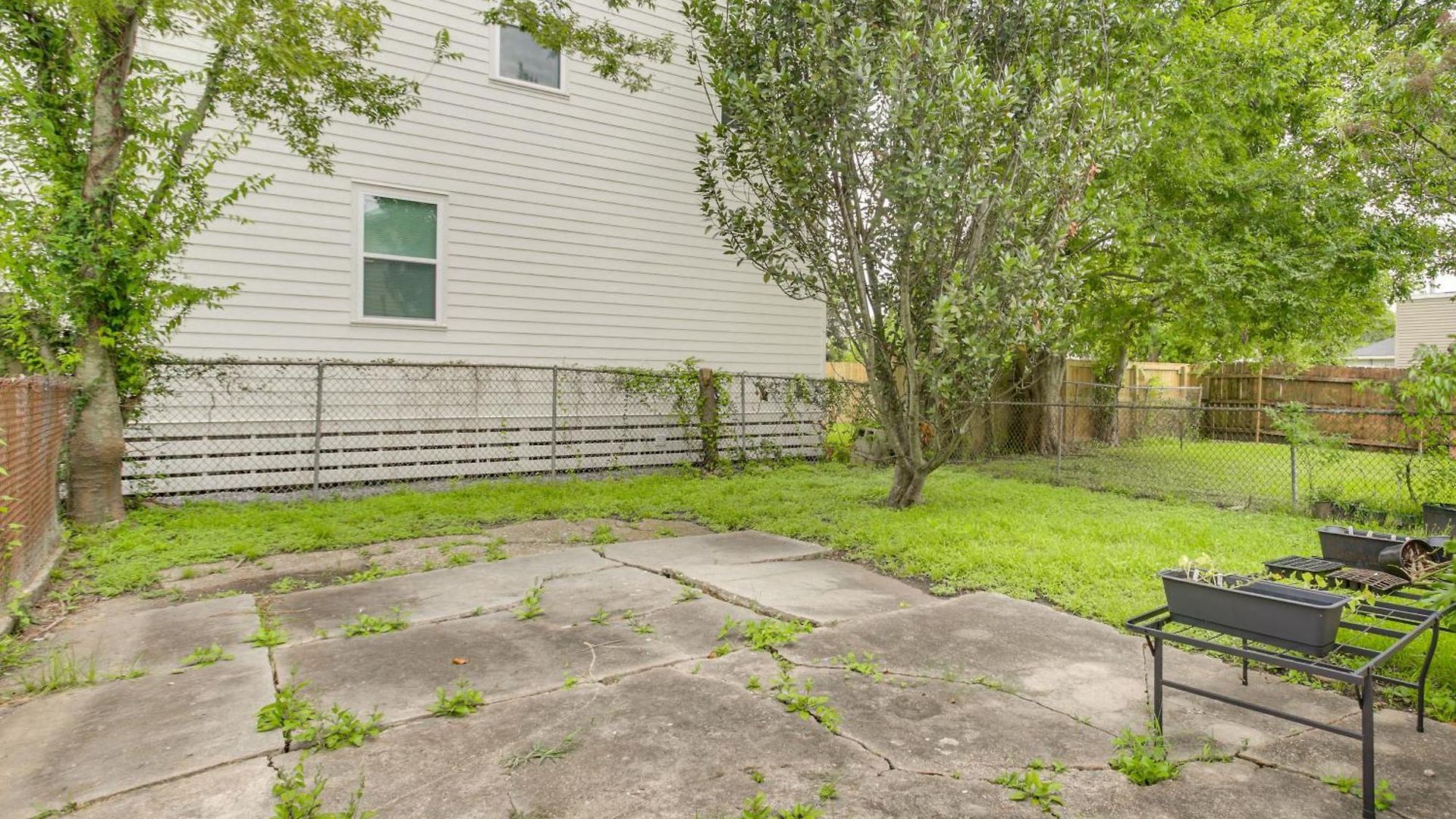Work & Play: Colorful In Heart Of Nola! Holiday home