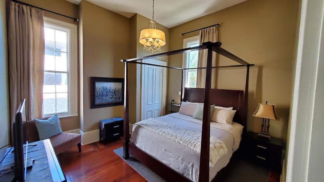 Walker Mansion On St Charles Ave - Unit 5 * New Orleans