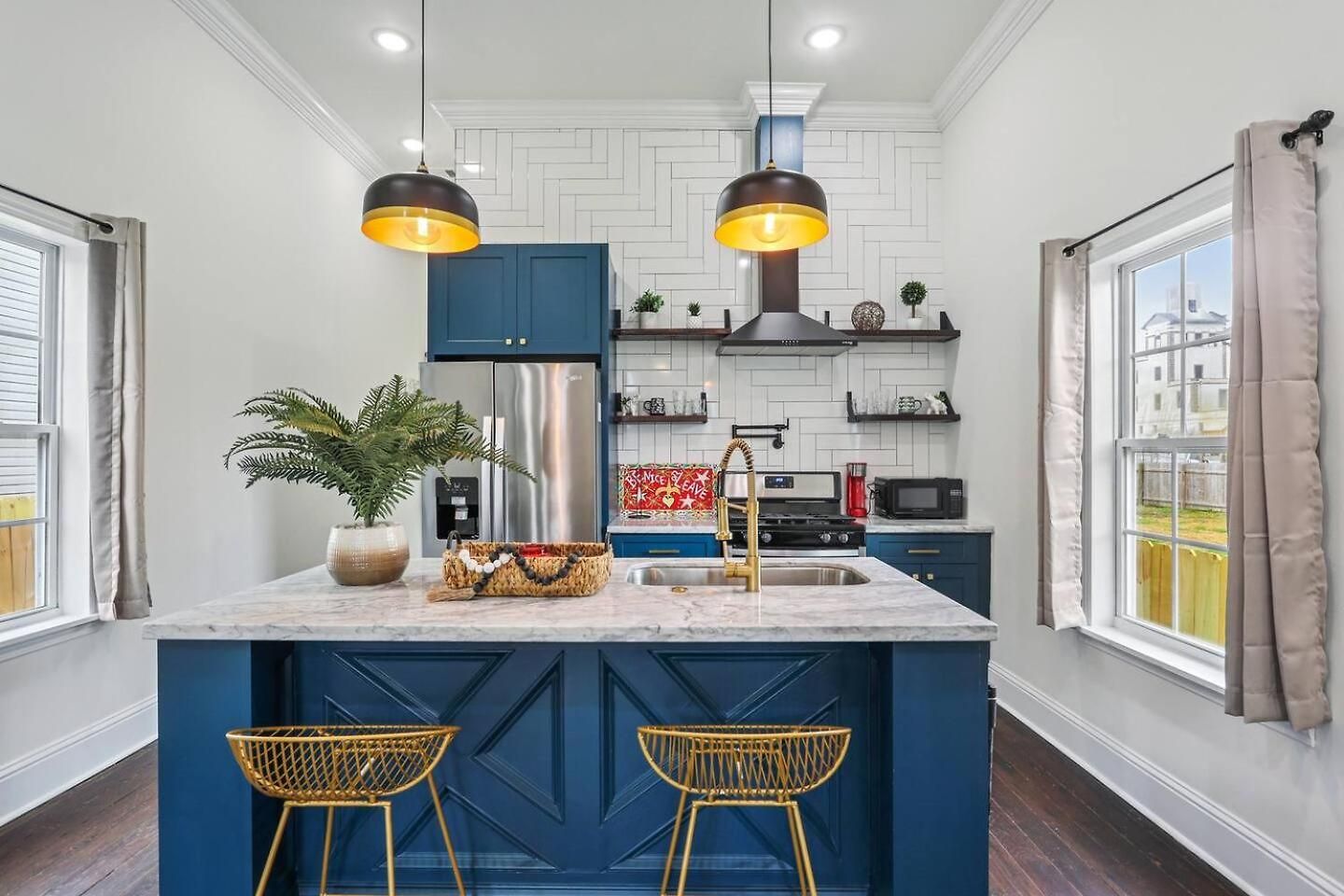 Holiday home 3br Retreat Near Streetcar W Fire Pit