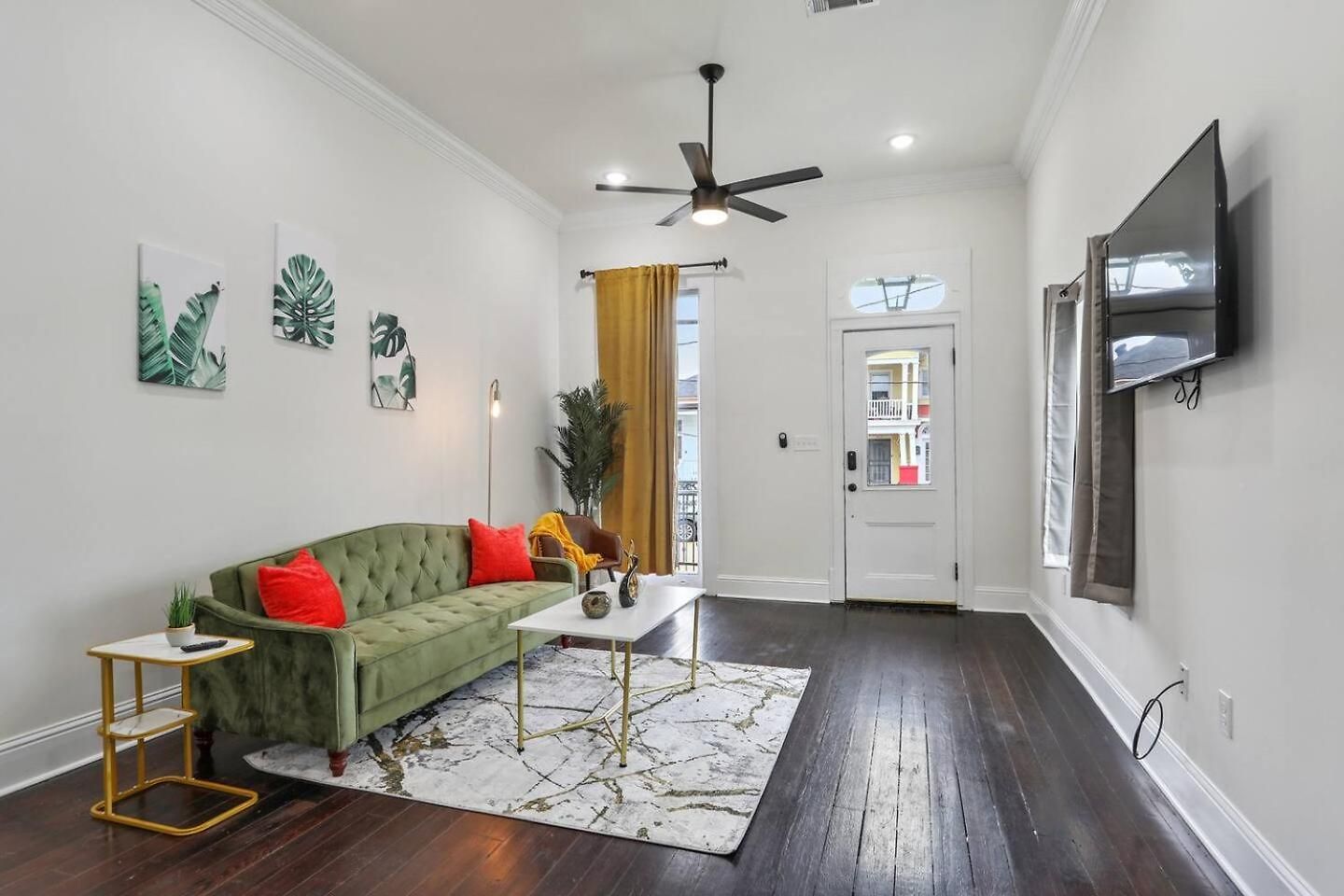 Holiday home 3br Retreat Near Streetcar W Fire Pit *