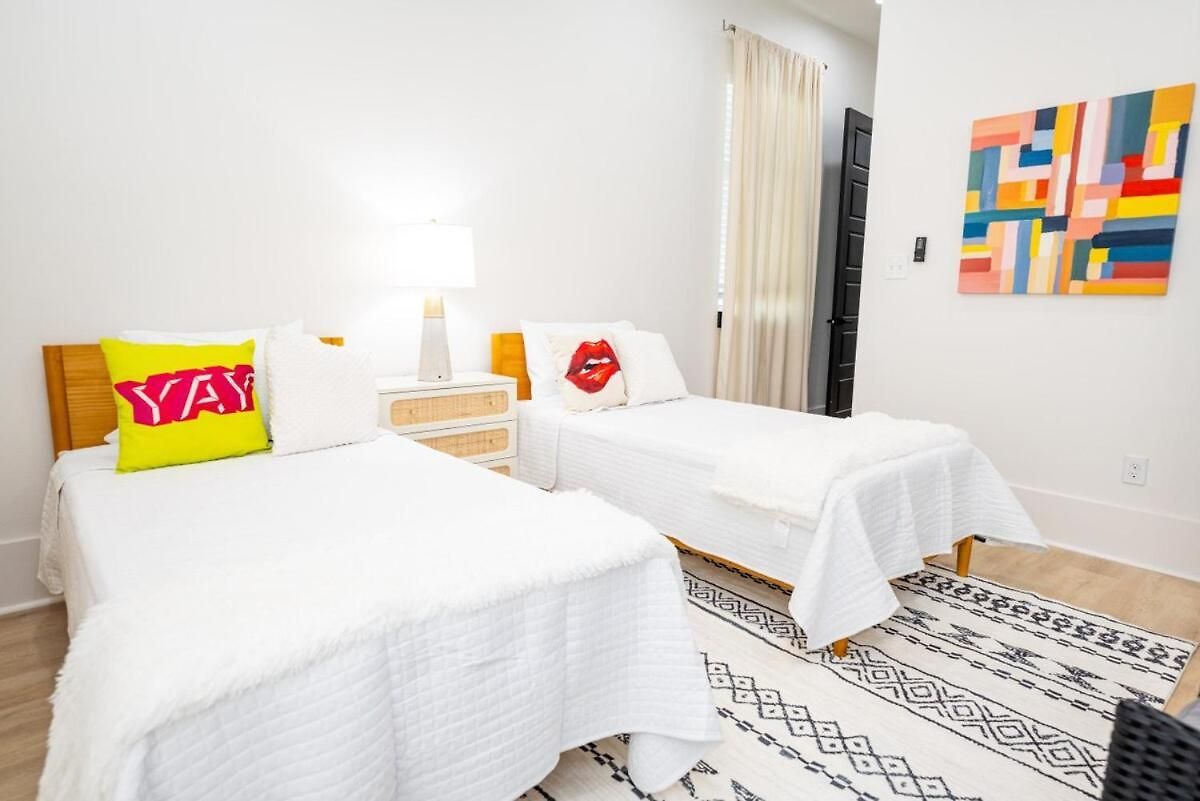 Holiday home Shimmering New Nola Tvs In Bedrooms & Parking New Orleans