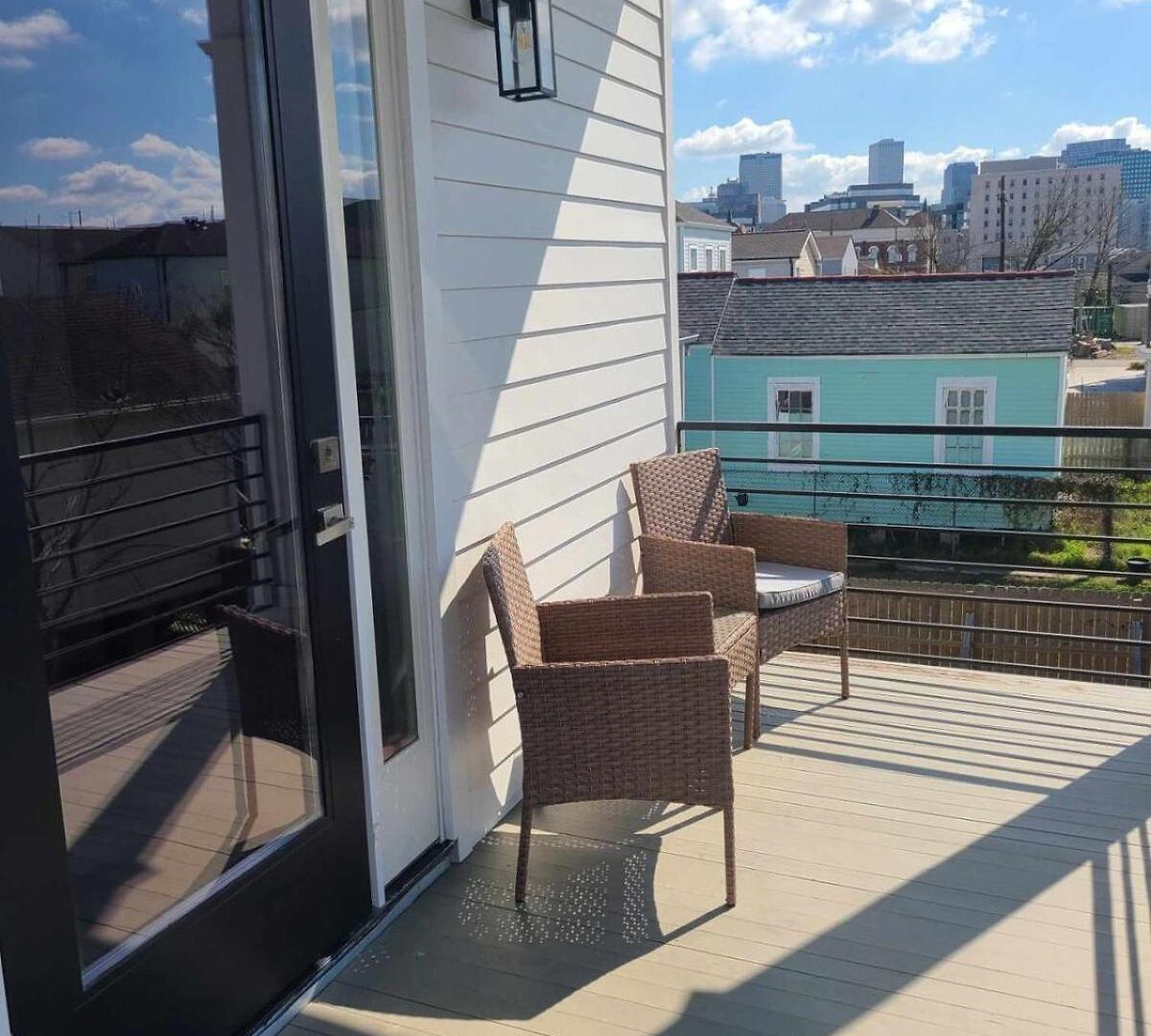 Holiday home Immaculate Superdome Parking Yard Tvs Ensuite *