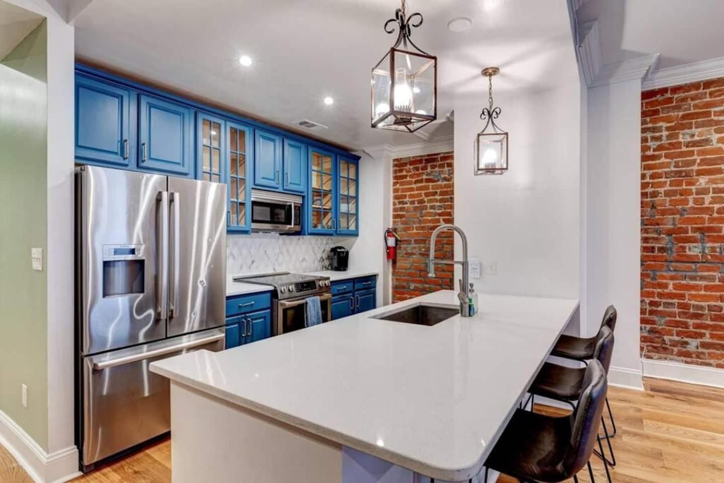 Stylish 2Br Retreat Steps From The Quarter Holiday home