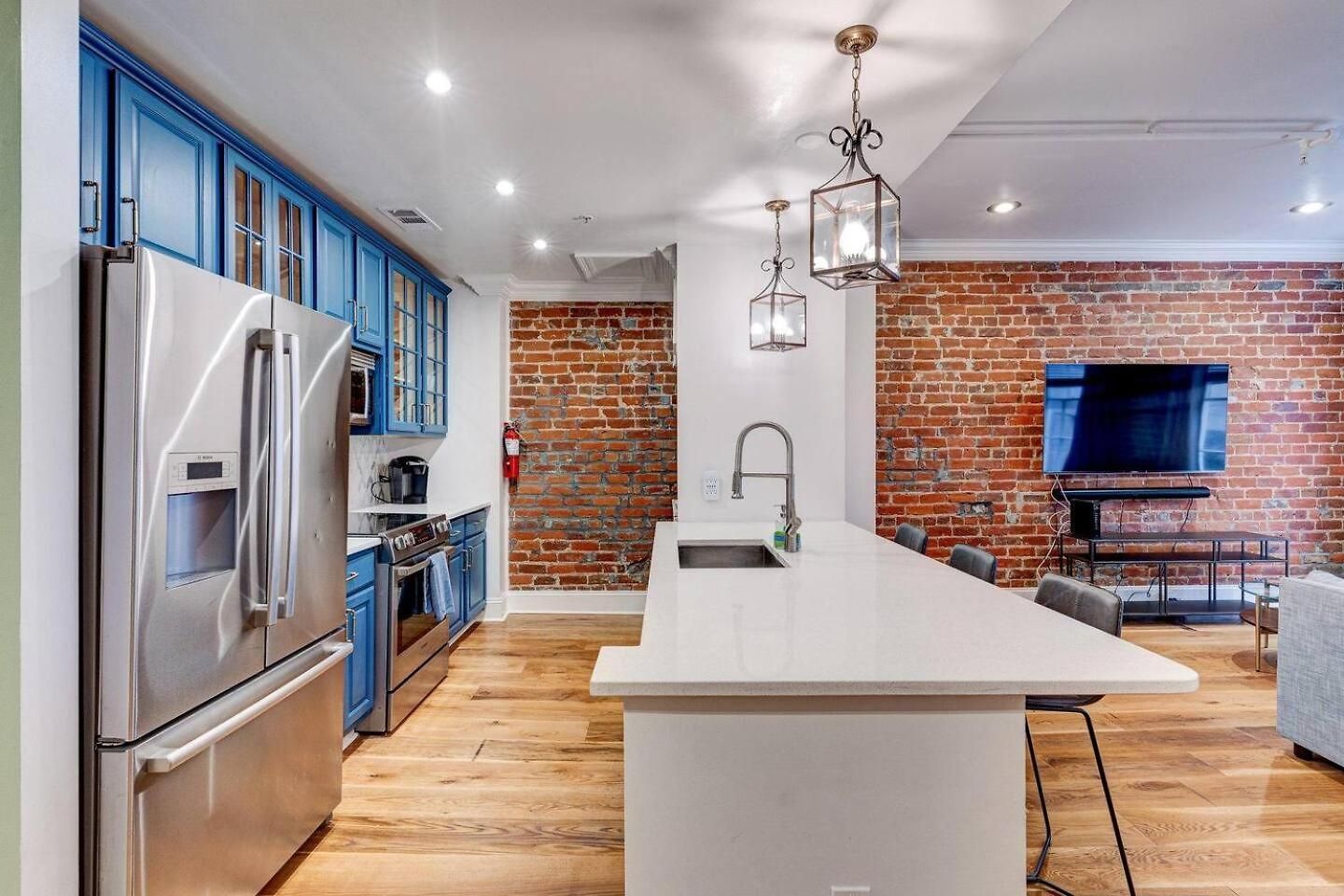 Stylish 2Br Retreat Steps From The Quarter Holiday home New Orleans