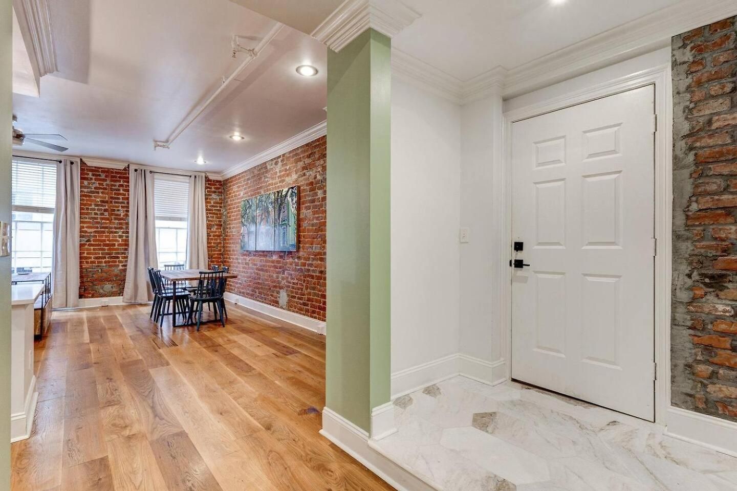 Stylish 2Br Retreat Steps From The Quarter *