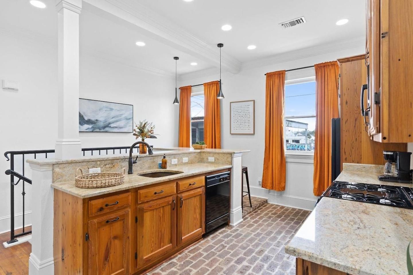 Holiday home 2Br Retreat W Kitchen & Balcony New Orleans