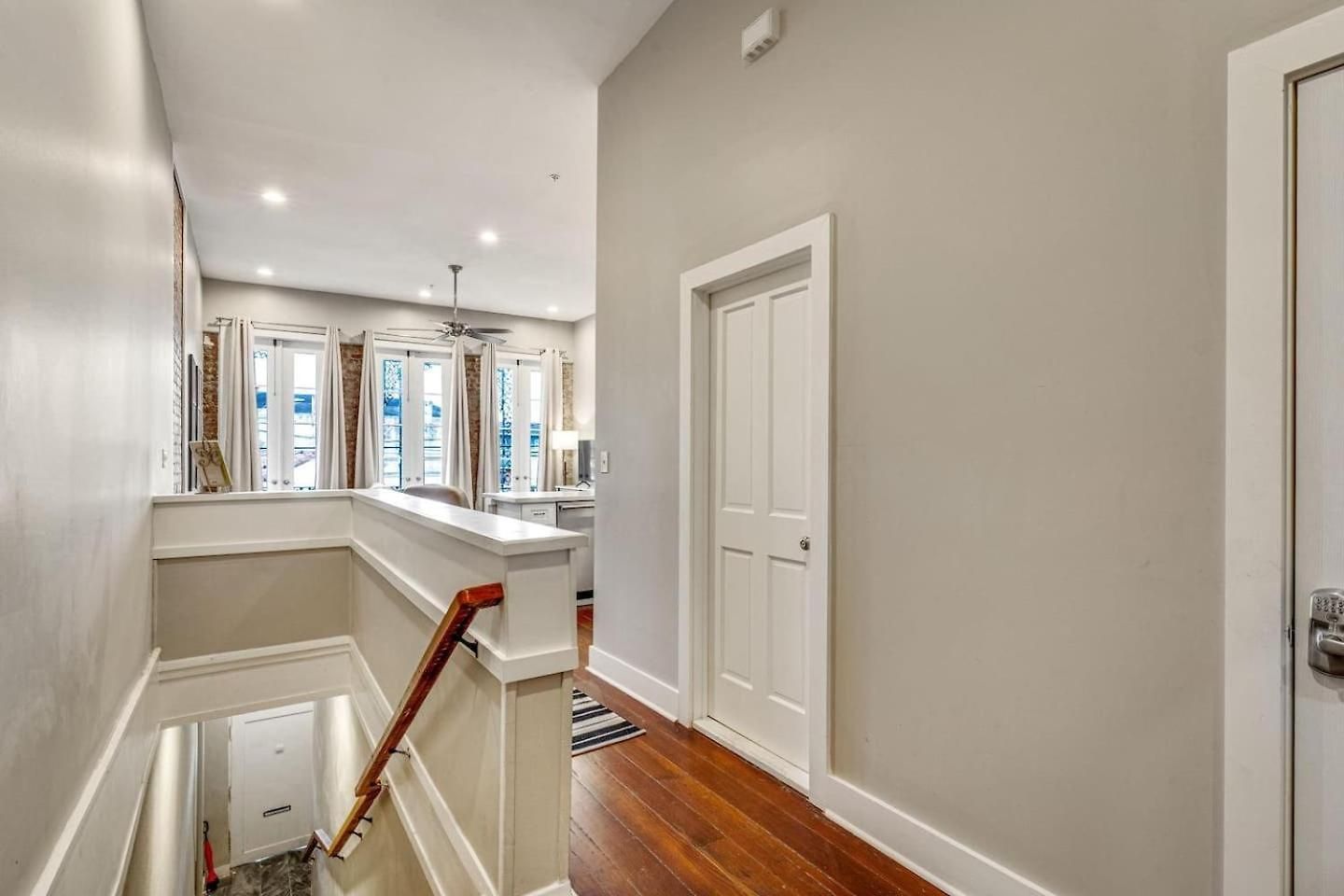Magazine St Balcony Condo W Private Entrance New Orleans