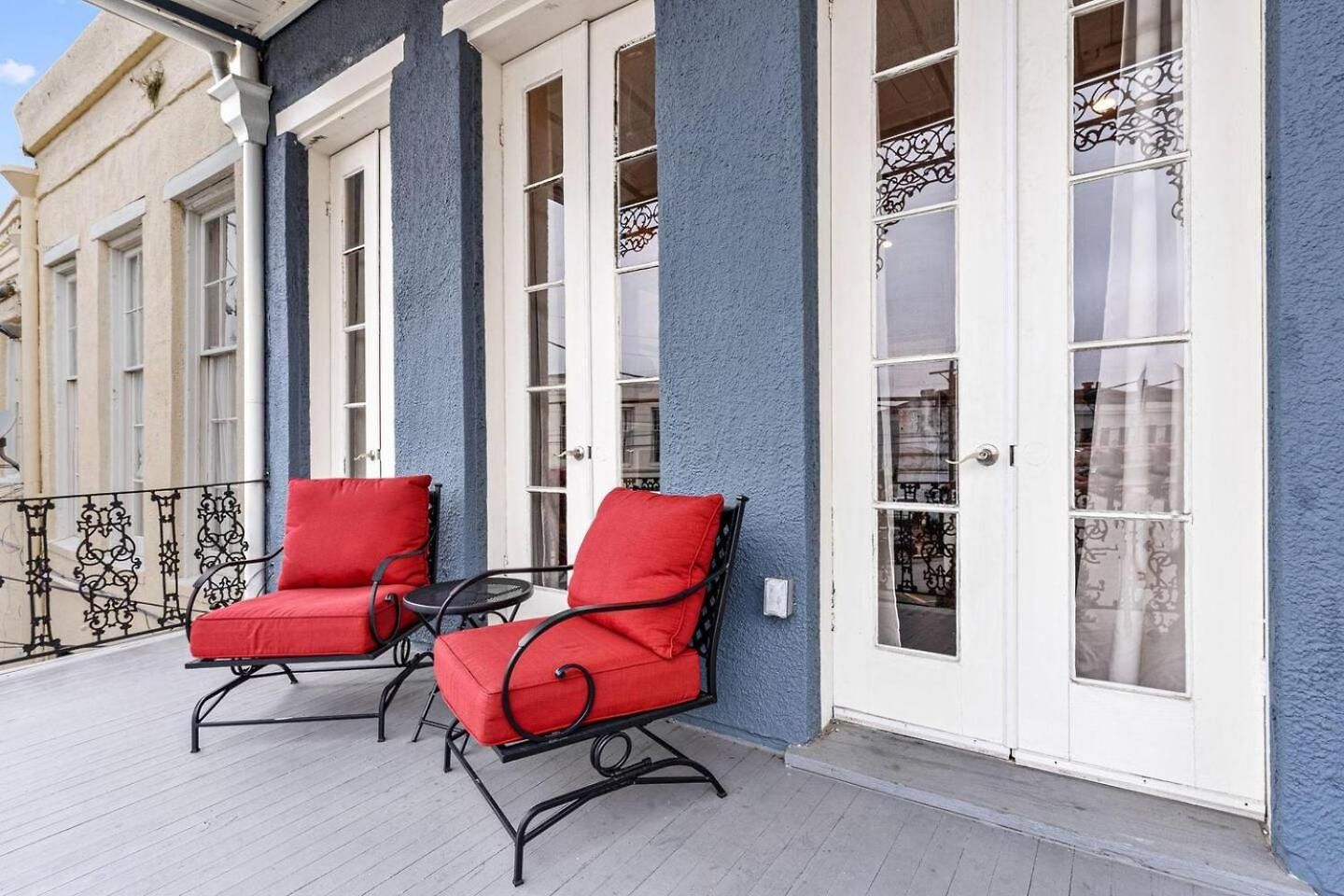 Magazine St Balcony Condo W Private Entrance * New Orleans