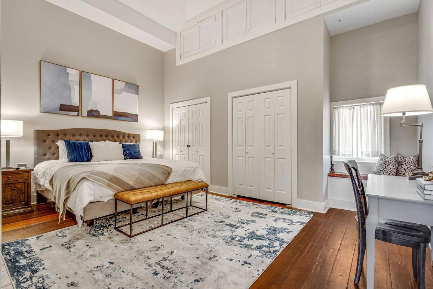 Magazine St Balcony Condo W Private Entrance Holiday home