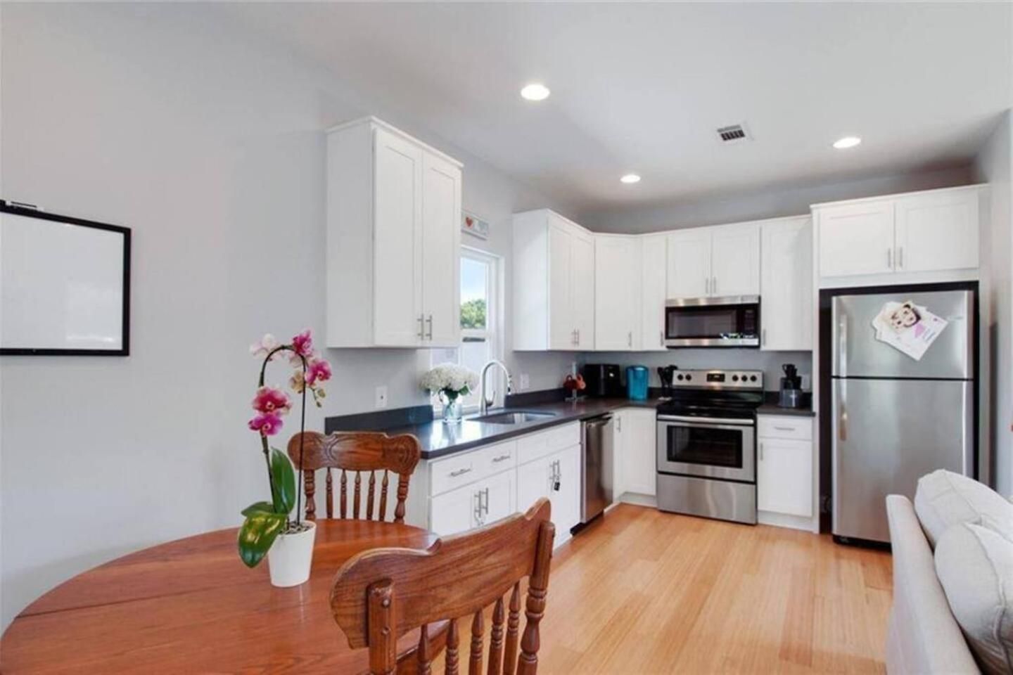 Fenced Yard & Chef's Kitchen Near French Quarter Holiday home