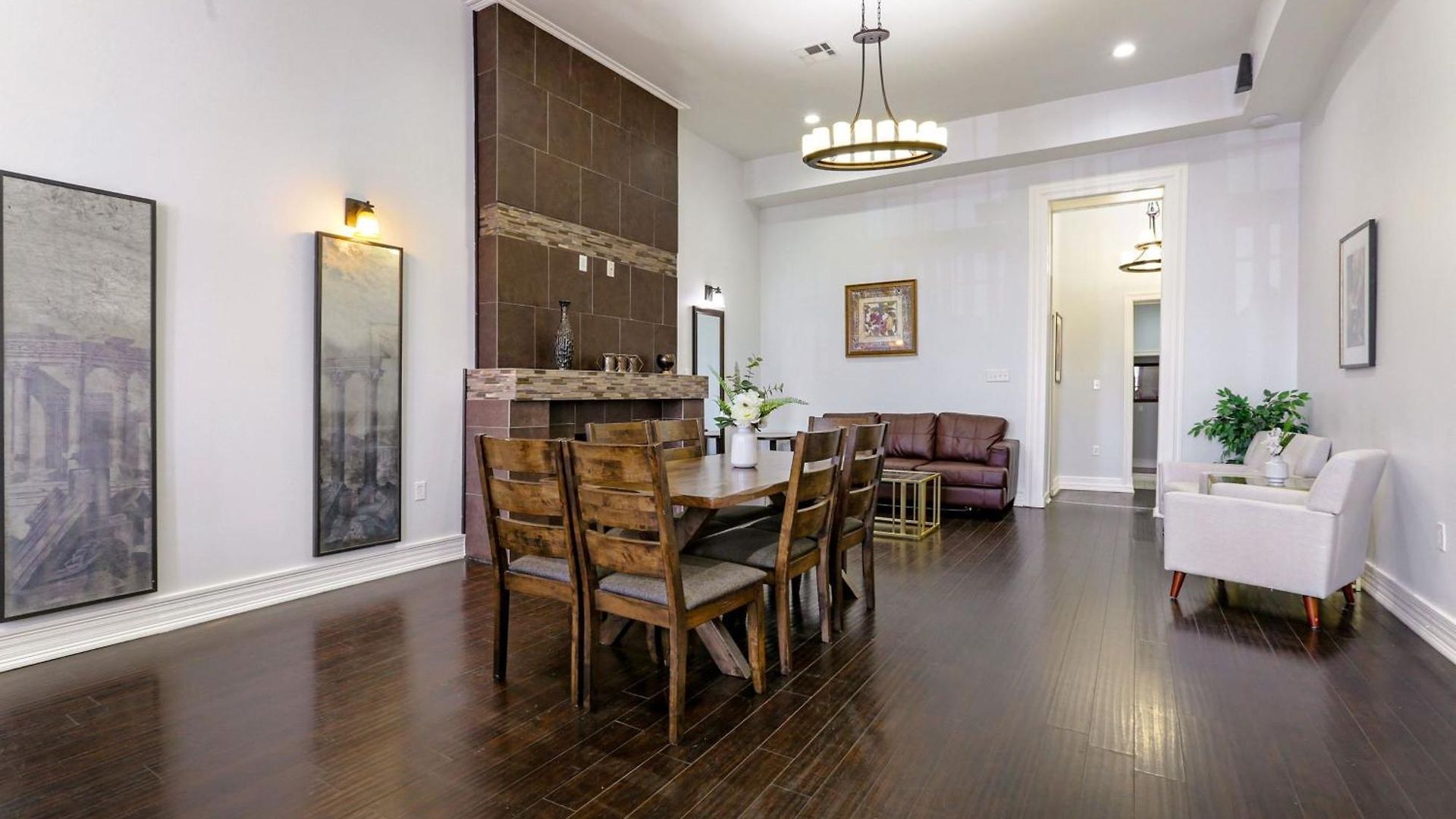 Spacious On Carondelet Street Close To The French Quarter