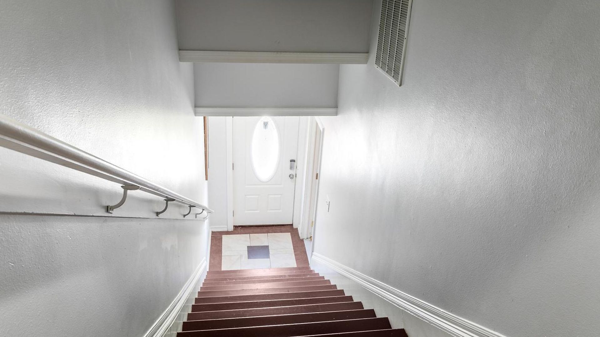 Spacious On Carondelet Street Close To The French Quarter Apartment *