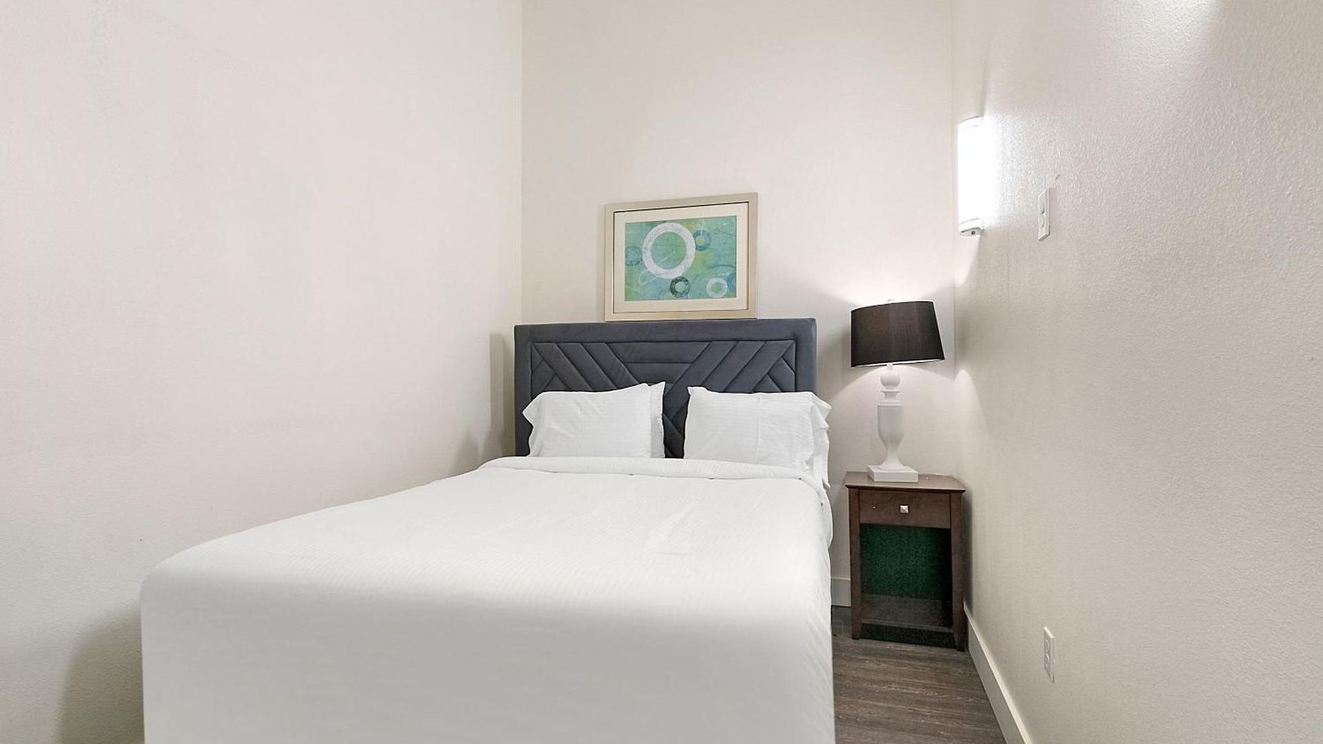 Stunning Close To French Quarter Apartment *