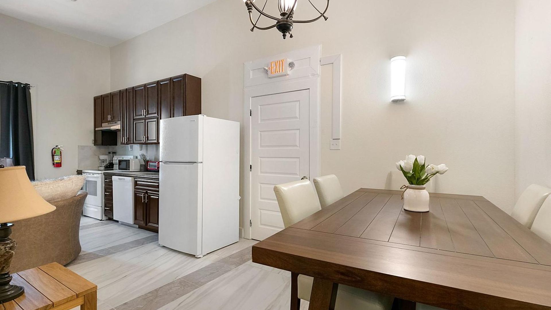 Apartment Stunning Close To French Quarter *