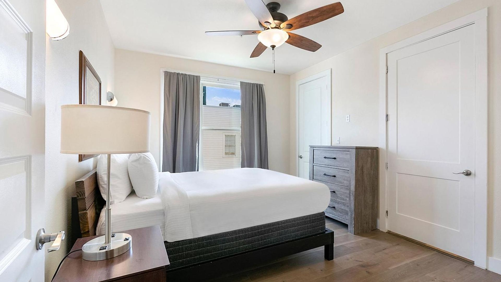 Stunning Close To French Quarter