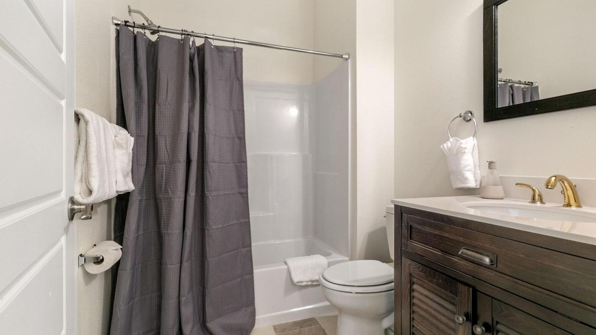 Stunning Close To French Quarter New Orleans