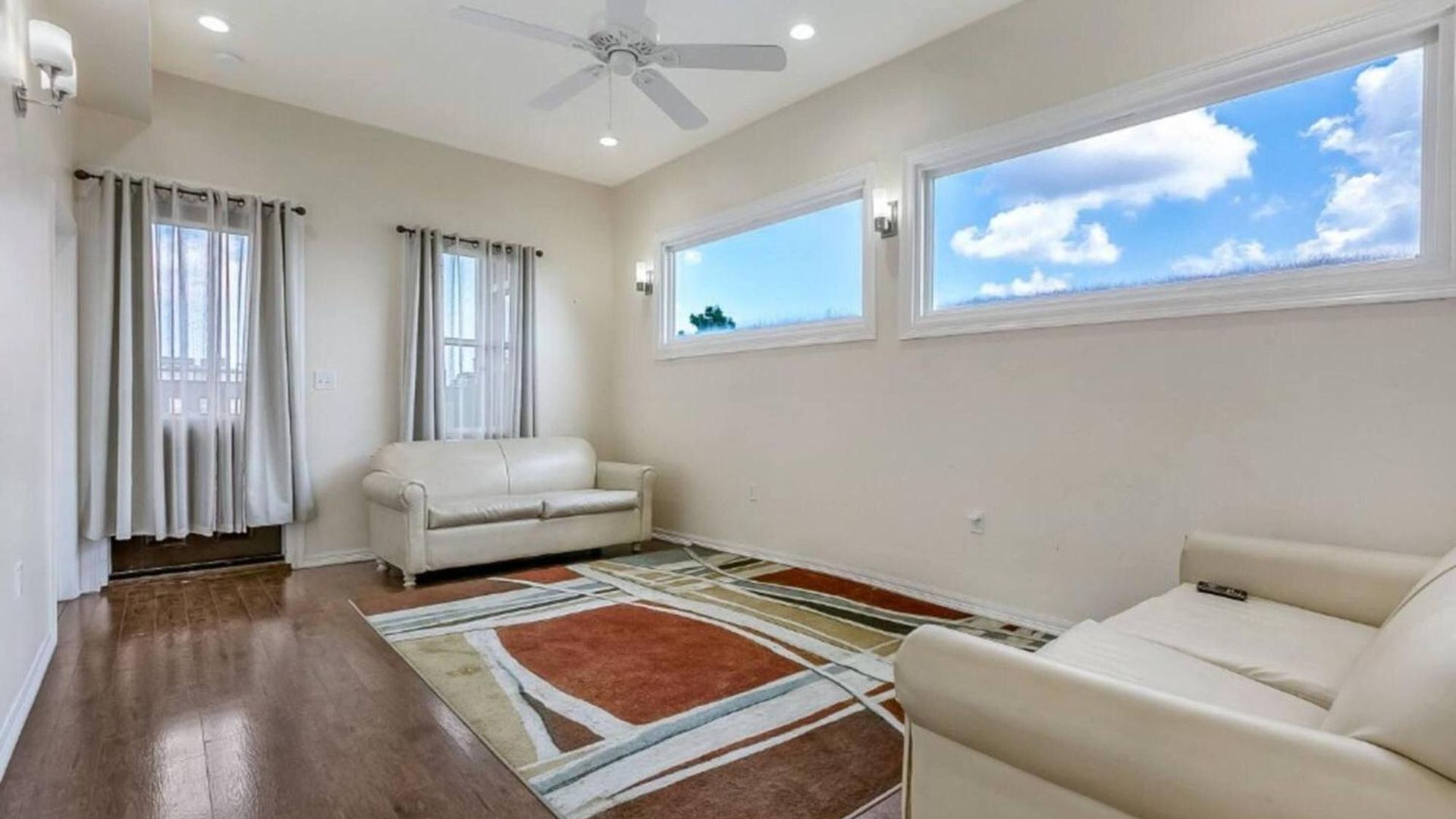 Spacious On Carondelet Street Close To The French Quarter Apartment