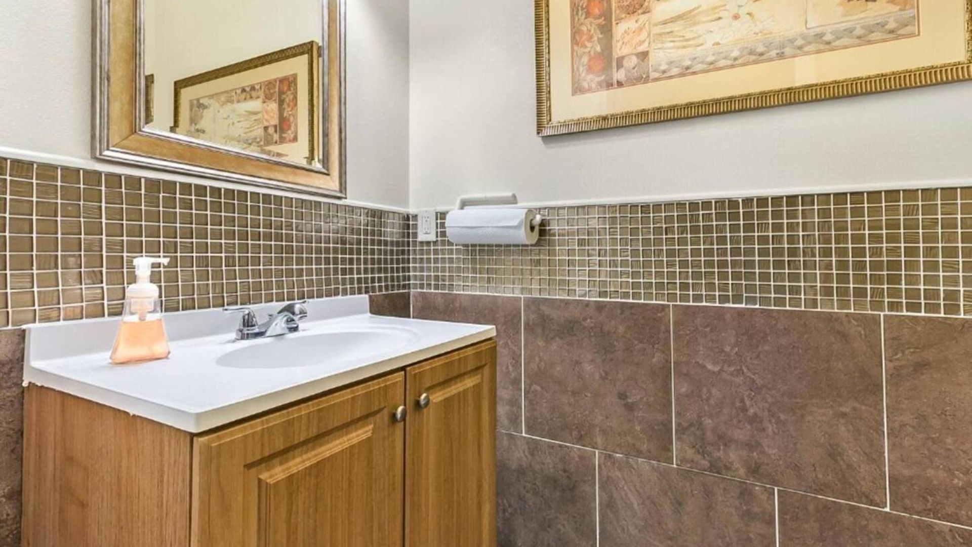 Apartment Spacious On Carondelet Street Close To The French Quarter