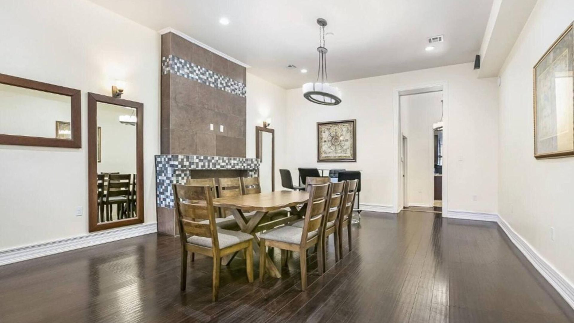 Apartment Spacious On Carondelet Street Close To The French Quarter *