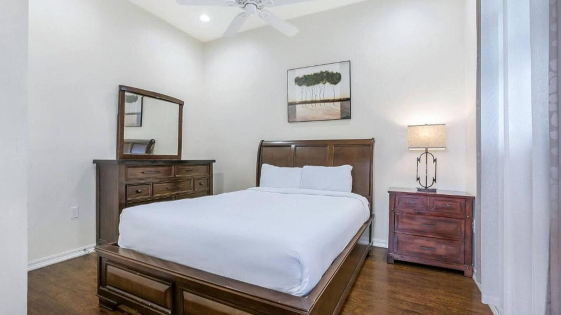 Apartment Spacious On Carondelet Street Close To The French Quarter New Orleans