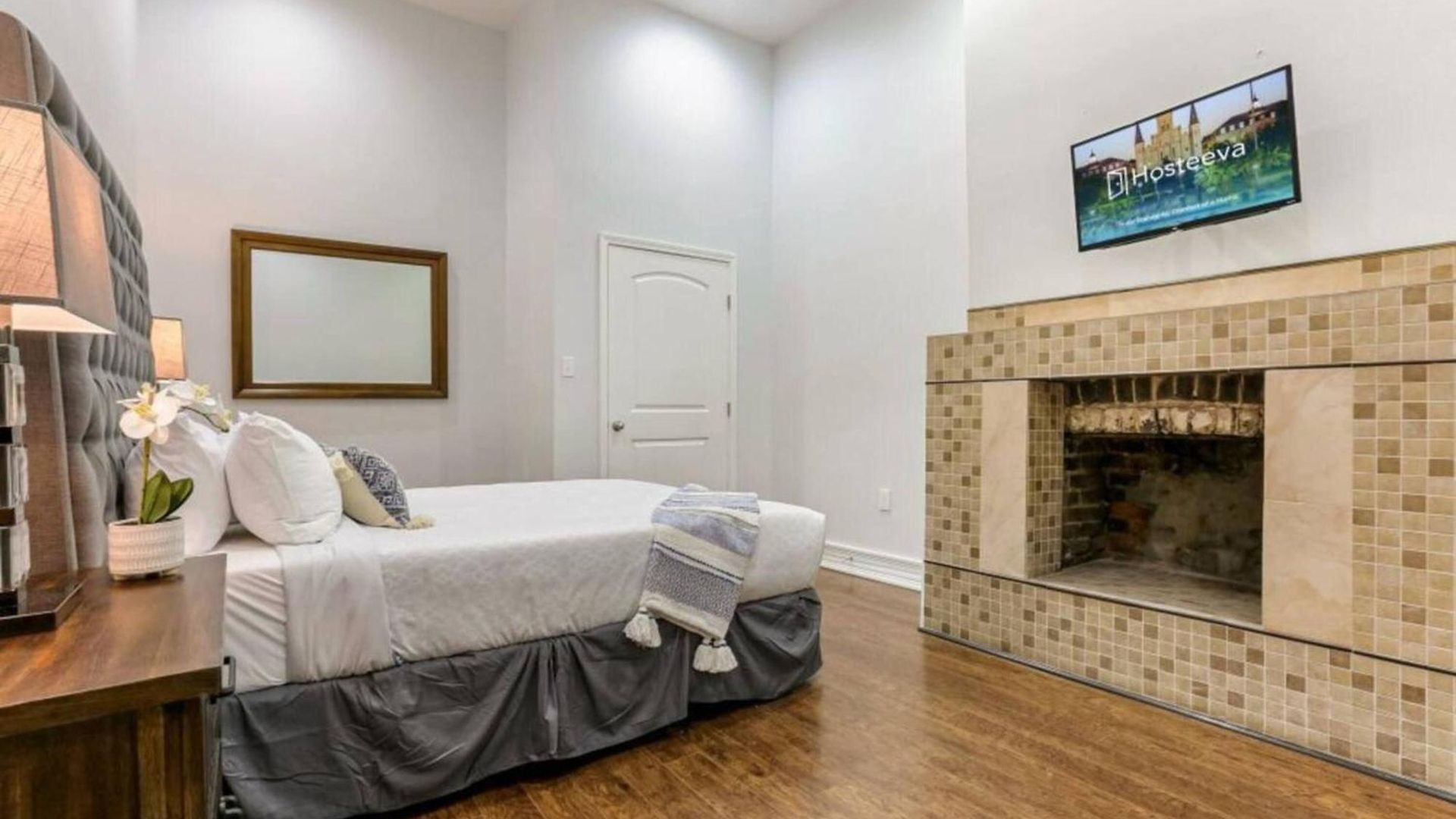 Apartment Spacious On Carondelet Street Close To The French Quarter New Orleans