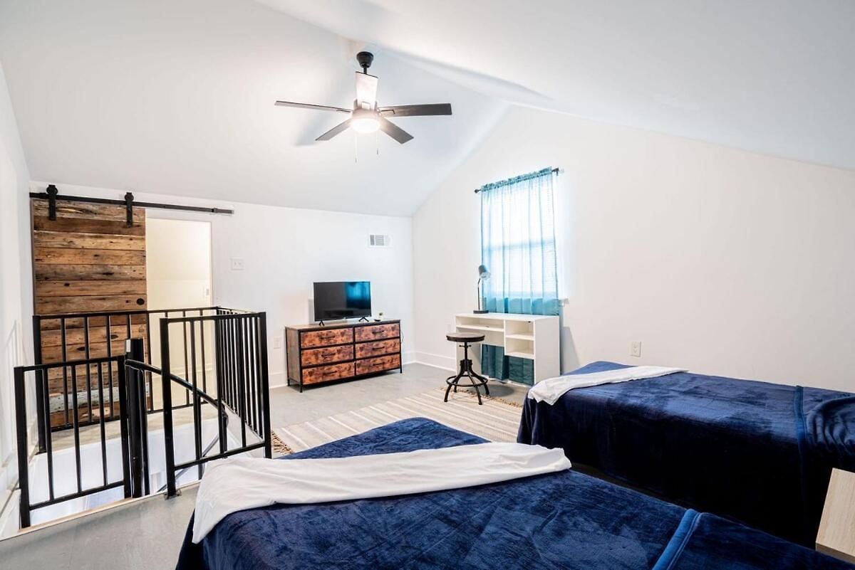 Near St Charles 10 Min From French Quarter Holiday home New Orleans