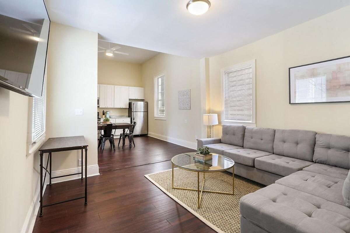Cute 1bed 1bath 4blocks From French Q And Steps To Jazz & Music Venues