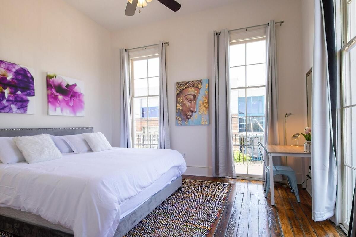 Historic 3 Bedroom 4blocks From Famous St Charles Ave Mardi Gras Parade Route, Steps To Jazz Venues And Restaurants * New Orleans