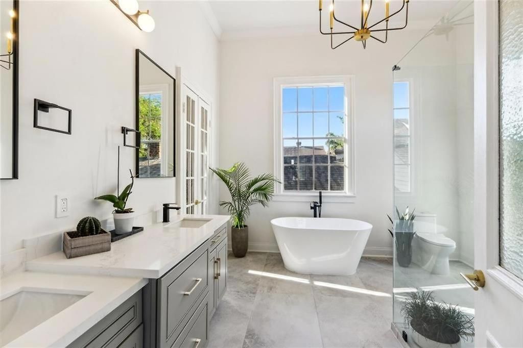 Elegant Garden District 4br