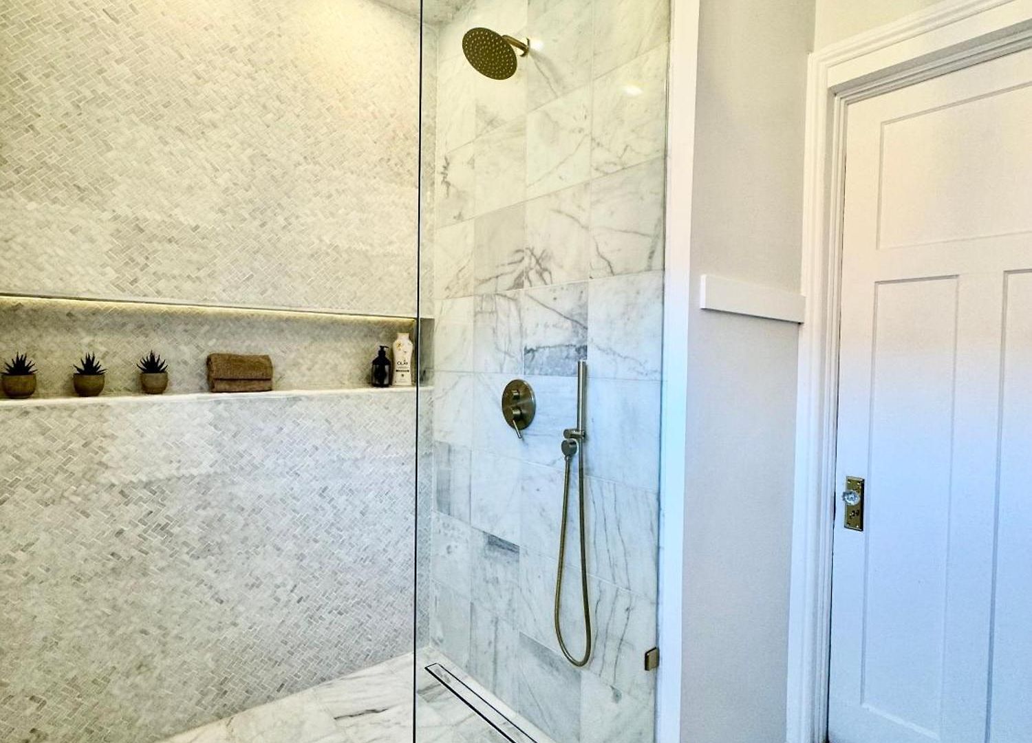 Elegant Garden District 4br Holiday home