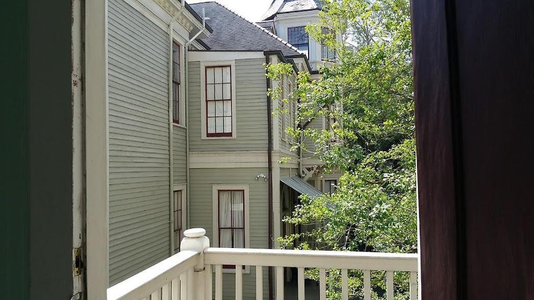 Apartment Walker Mansion On St Charles Ave - Unit 7 New Orleans