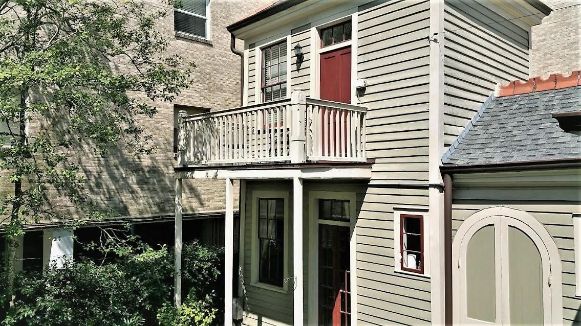 Walker Mansion On St Charles Ave - Unit 7 Apartment *